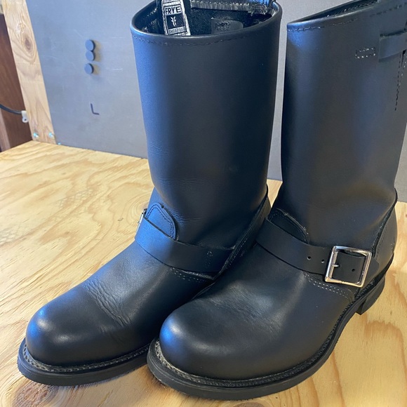Frye Engineer Boots women’s black leather size 8 1/2 M. - Picture 7 of 11